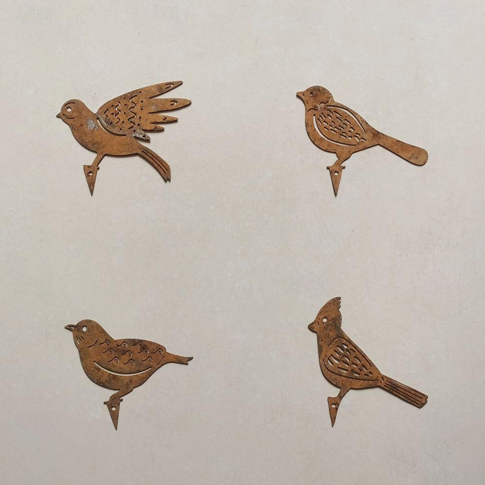 2025年 鉄製の錆びた鳥の地面杭セット、庭の装飾用の錆びた鳥と木製のネジ、錆びた装飾の庭の杭、庭の再利用可能な錆びた装飾  コレクション – $19.49 –P7