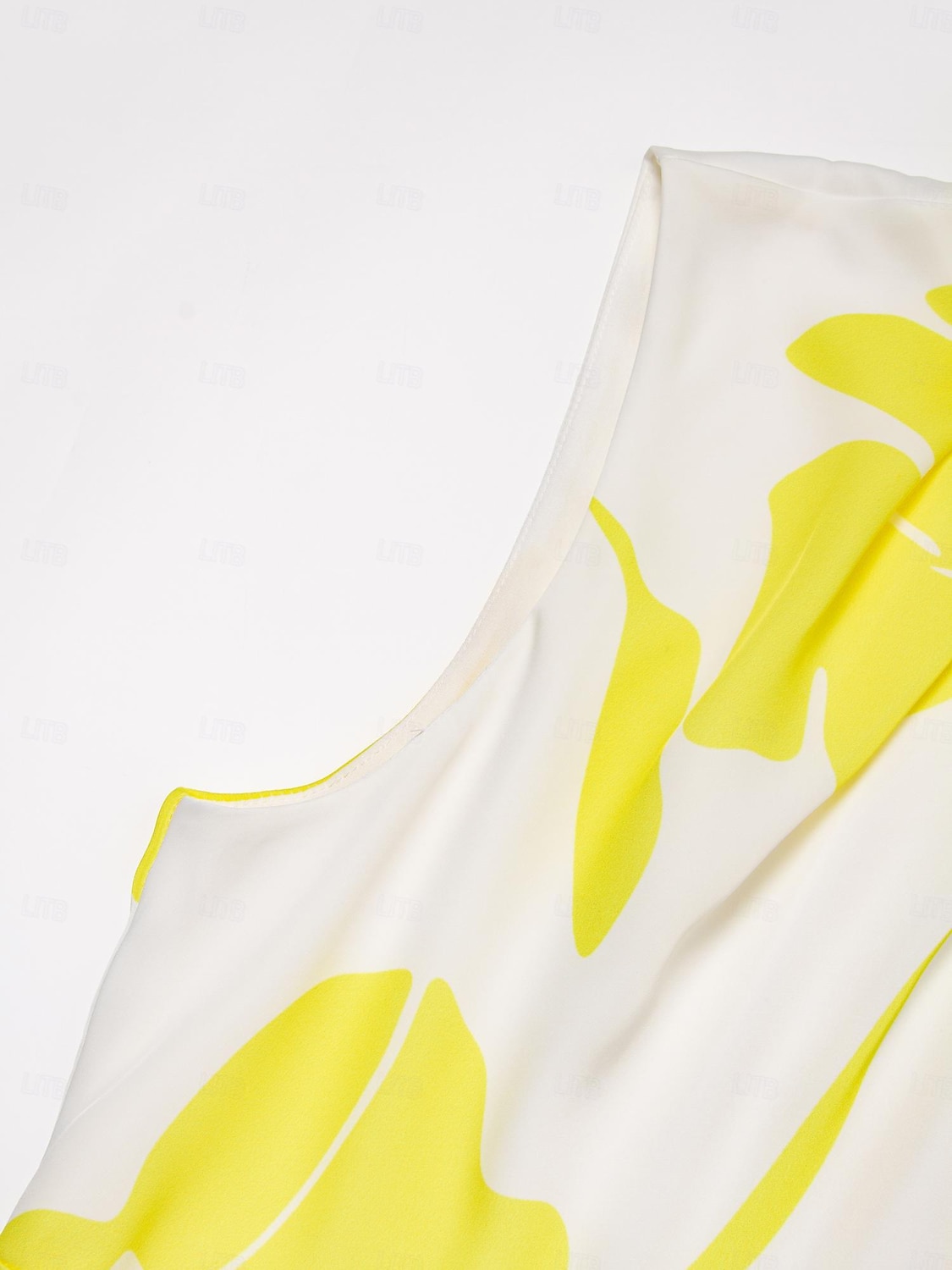 kukkakuvioinen satiinihaalari 2026 - $25.49 –P11