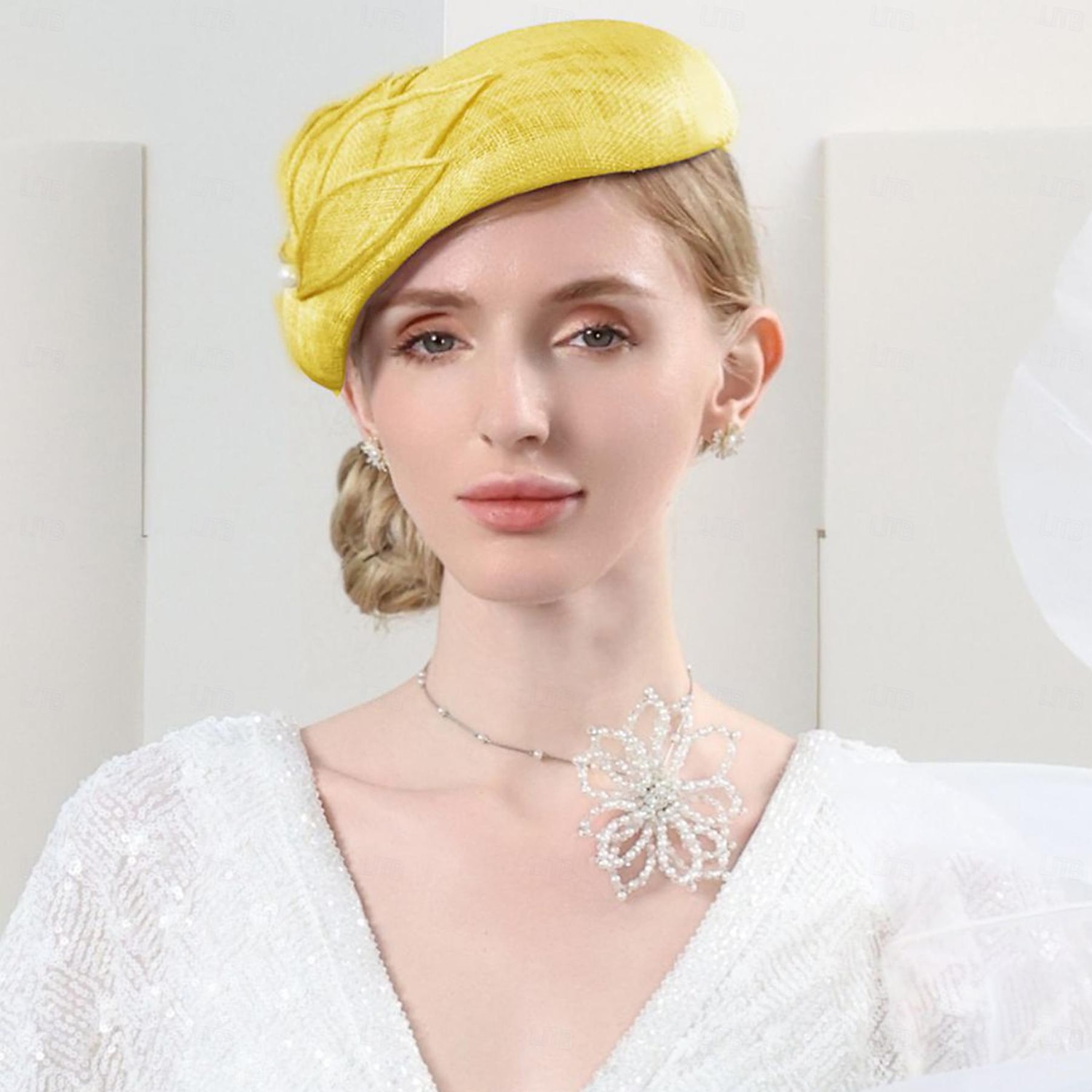 Hatter Sinamay tallerkenhatt Pillebokshatt Aftenselskap Damenes dag Bryllup Britisk Med Perledetaljer Hodeplagg Hodeplagg 2025 - $38.99 –P9
