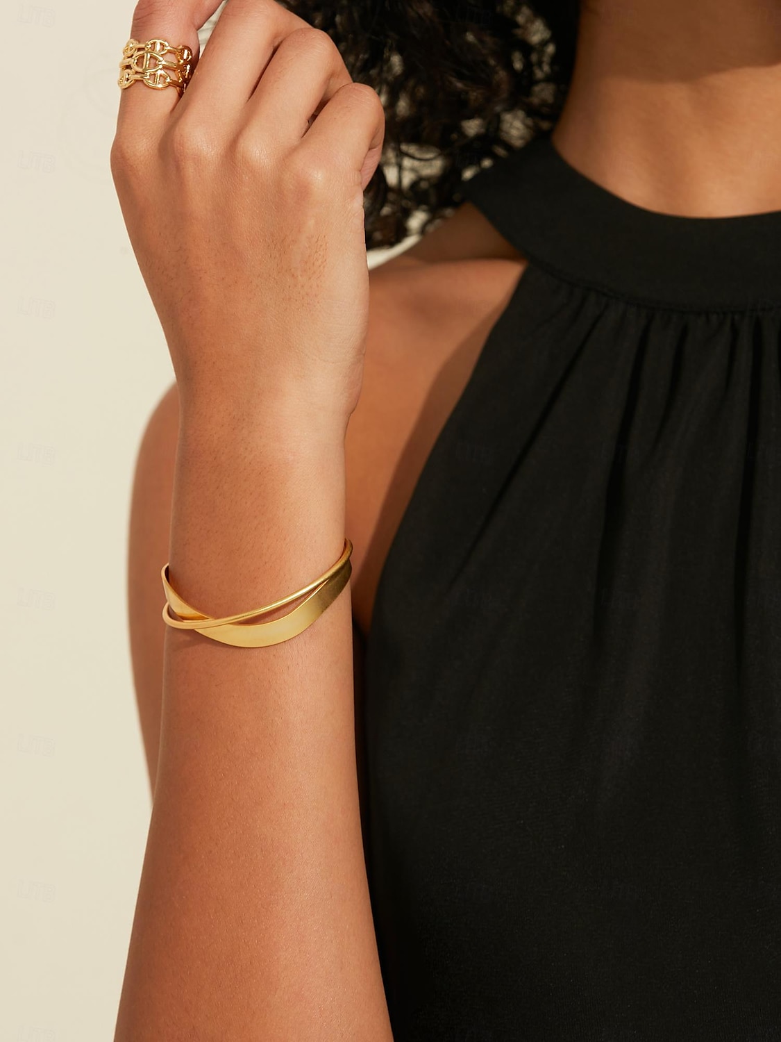 Mulheres Bracelete Dourado Latão Elegante de 2025 por $19.99 –P1