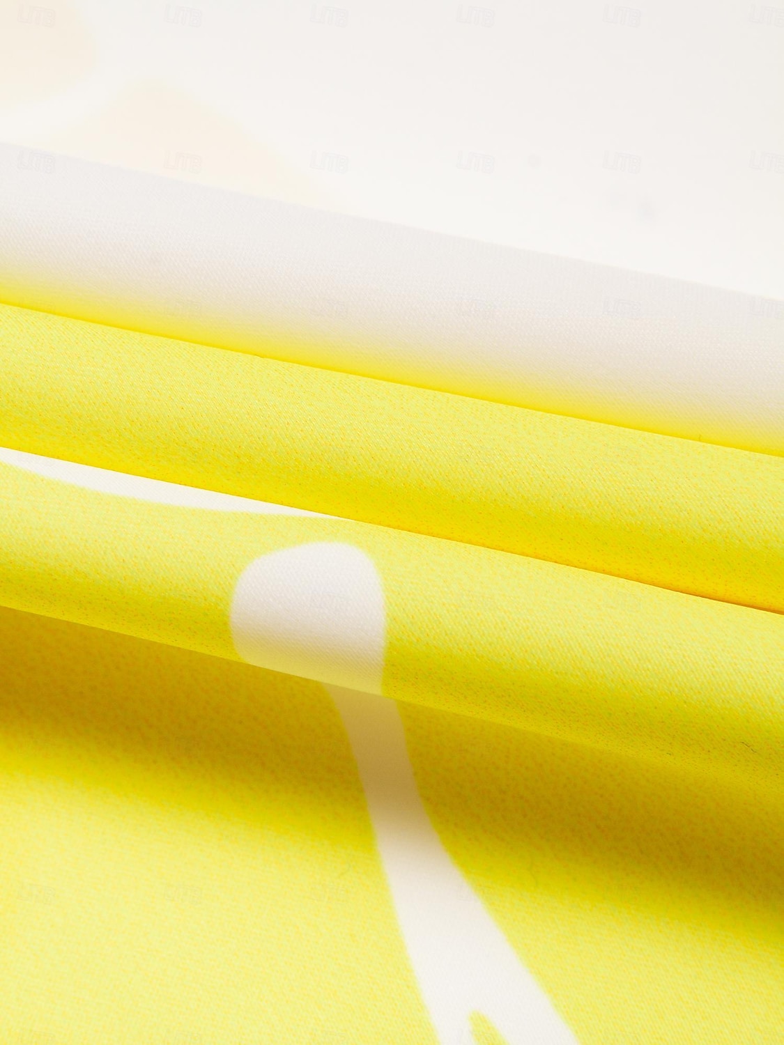 kukkakuvioinen satiinihaalari 2026 - $25.49 –P12