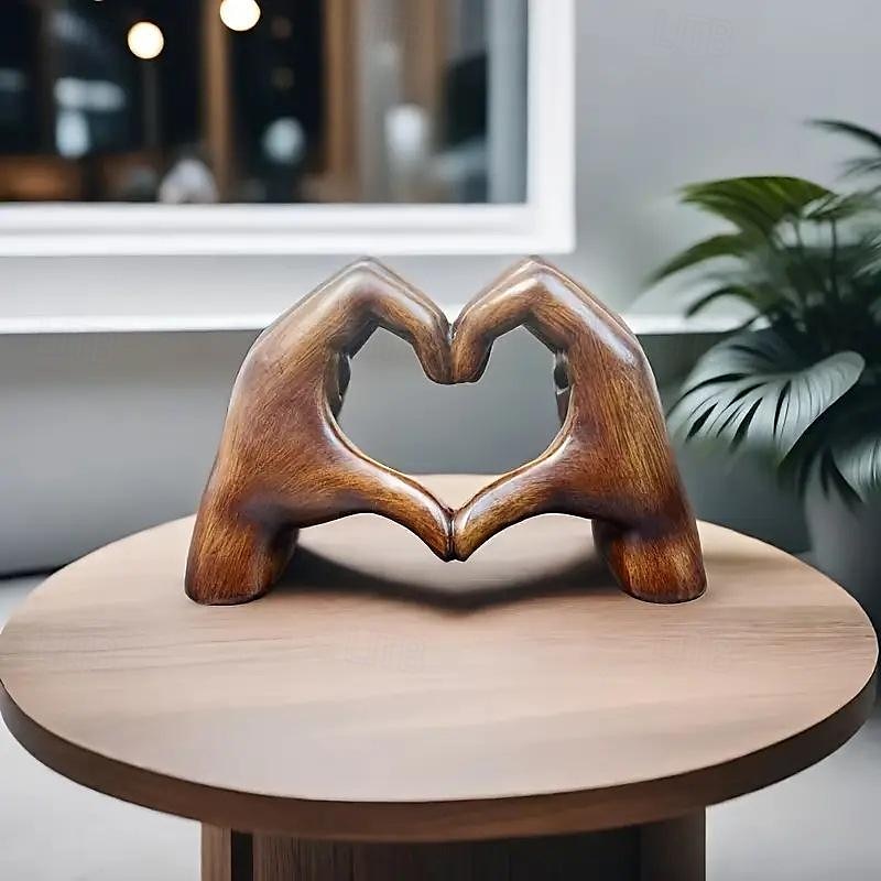 Wood Grain Love Hand Ornament, Resin Statue Art Craft, For Bookshelf Home Living Room Office Cabinet Decor, Room Tabletop Entryway Decor, Mother's Day New Year Easter Party Decor 2025 - $20.99 –P3