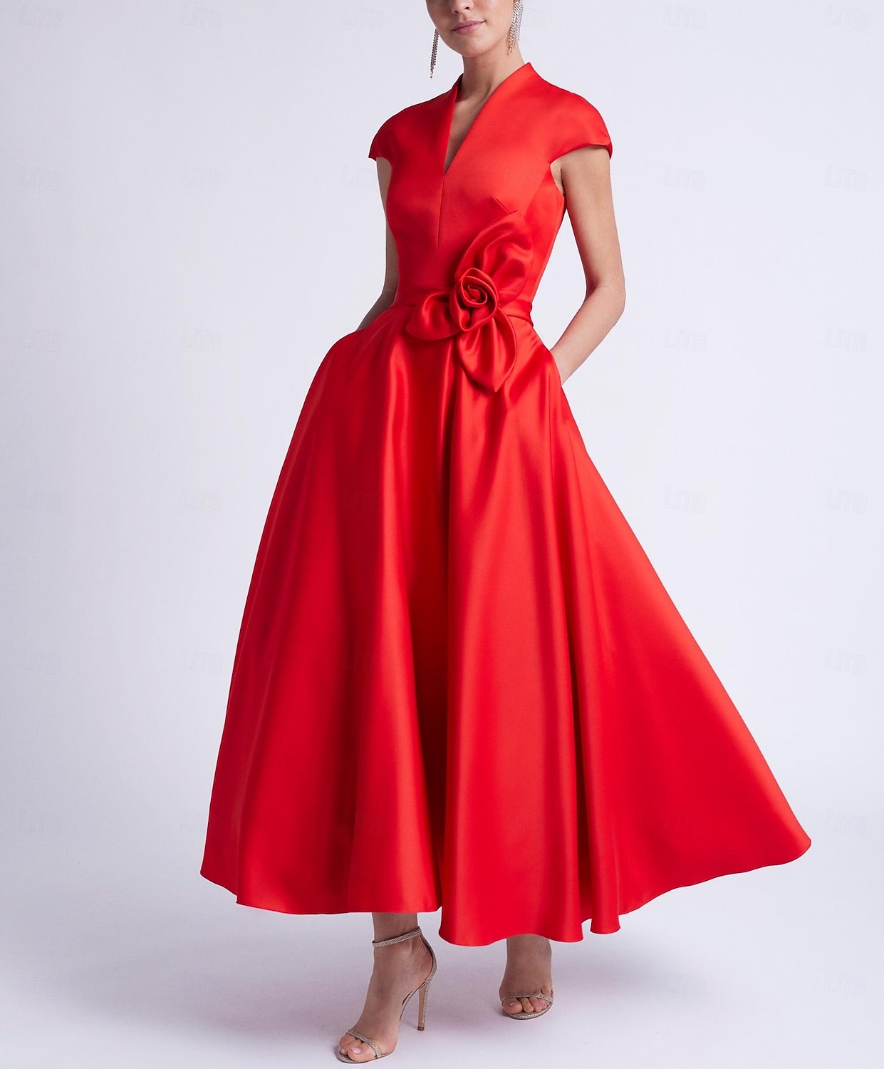 Vestidos de Coquetel de Praia A-Line Vestido Elegante Festa Comprimento do Chão Sem Mangas Decote em V com Bolso Cetim com Laço(s) Vestidos Derby 2025 de 2025 por $141.99 –P1