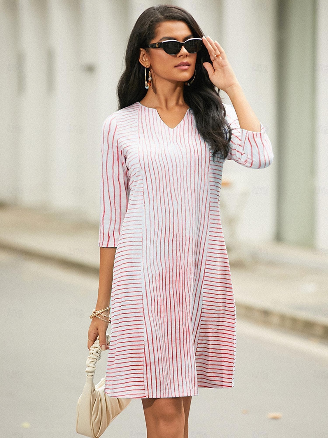 Mujer Mini vestido Mini vestido Vestido estilo camiseta Vestido de cambio Vestido de verano Elegante Activo Moda Exterior Vacaciones Trabajo Ajuste regular Raya Guingán Media Manga Escote en Pico 2025 - $26.99 –P10