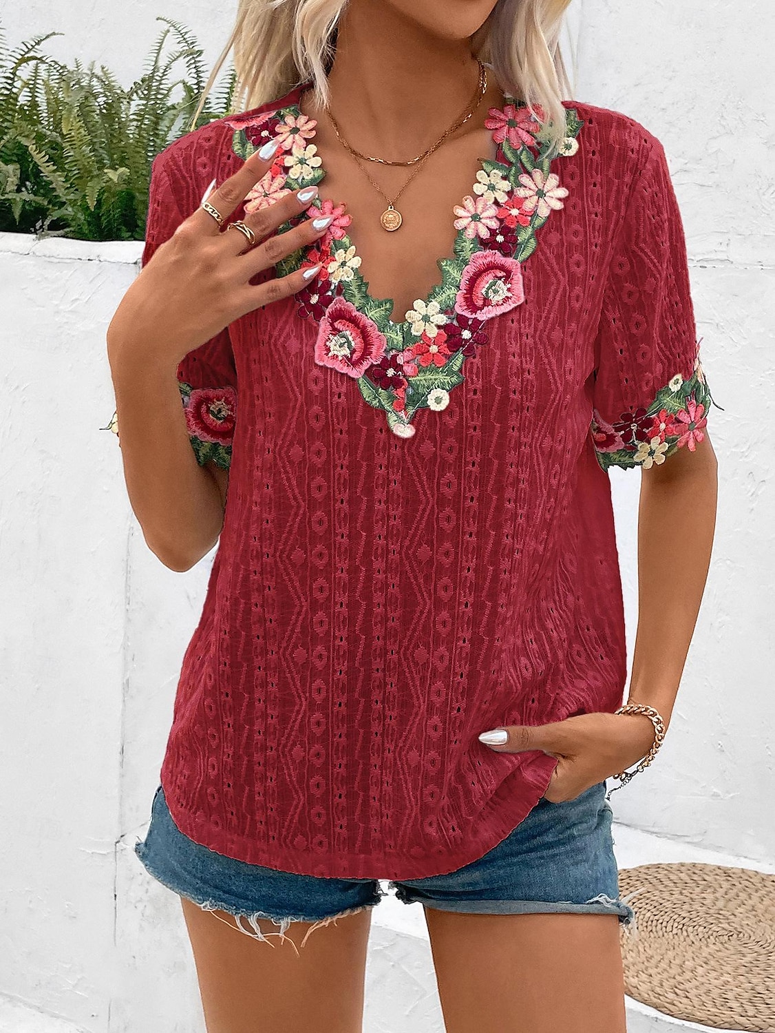 Blusas de Renda Elegantes Brancas Femininas Topos de Olho de Renda Floral Bordado Decote em V Manga Curta Branca Verão Casual ao Ar Livre Dia a Dia Romântico Petite Topos Verão Férias de 2025 por $27.99 –P6