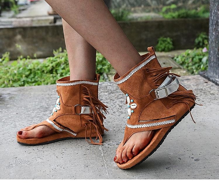 Damen-Sandalen mit Quaste, trendige flache Sandalen im Boho-Stil, offene Zehenpartie mit Schnallenriemen, römische Strandschuhe, Khaki, Braun, Schwarz 2025 - $24.99 –P13