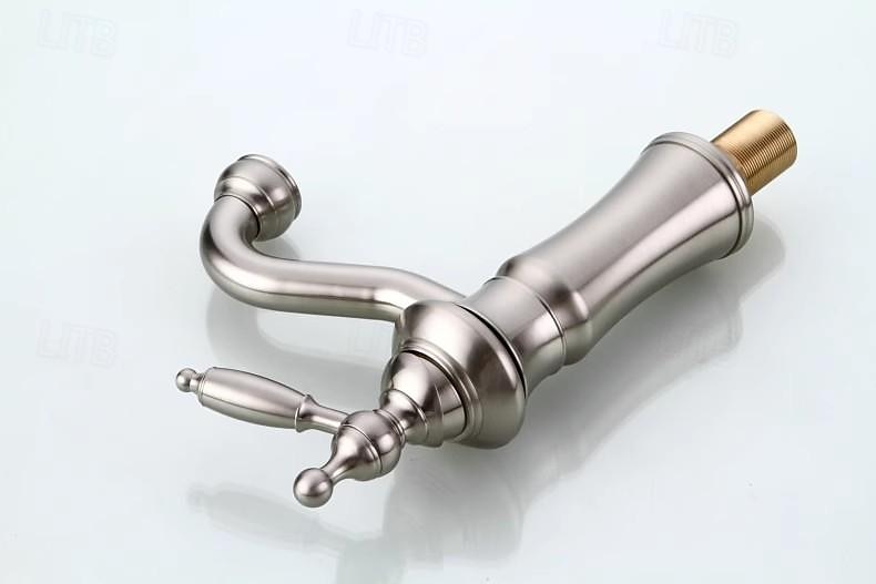 Torneira pia do banheiro - Cascata Galvanizar Conjunto Central Monocomando e Uma AberturaBath Taps de 2025 por $145.99 –P8