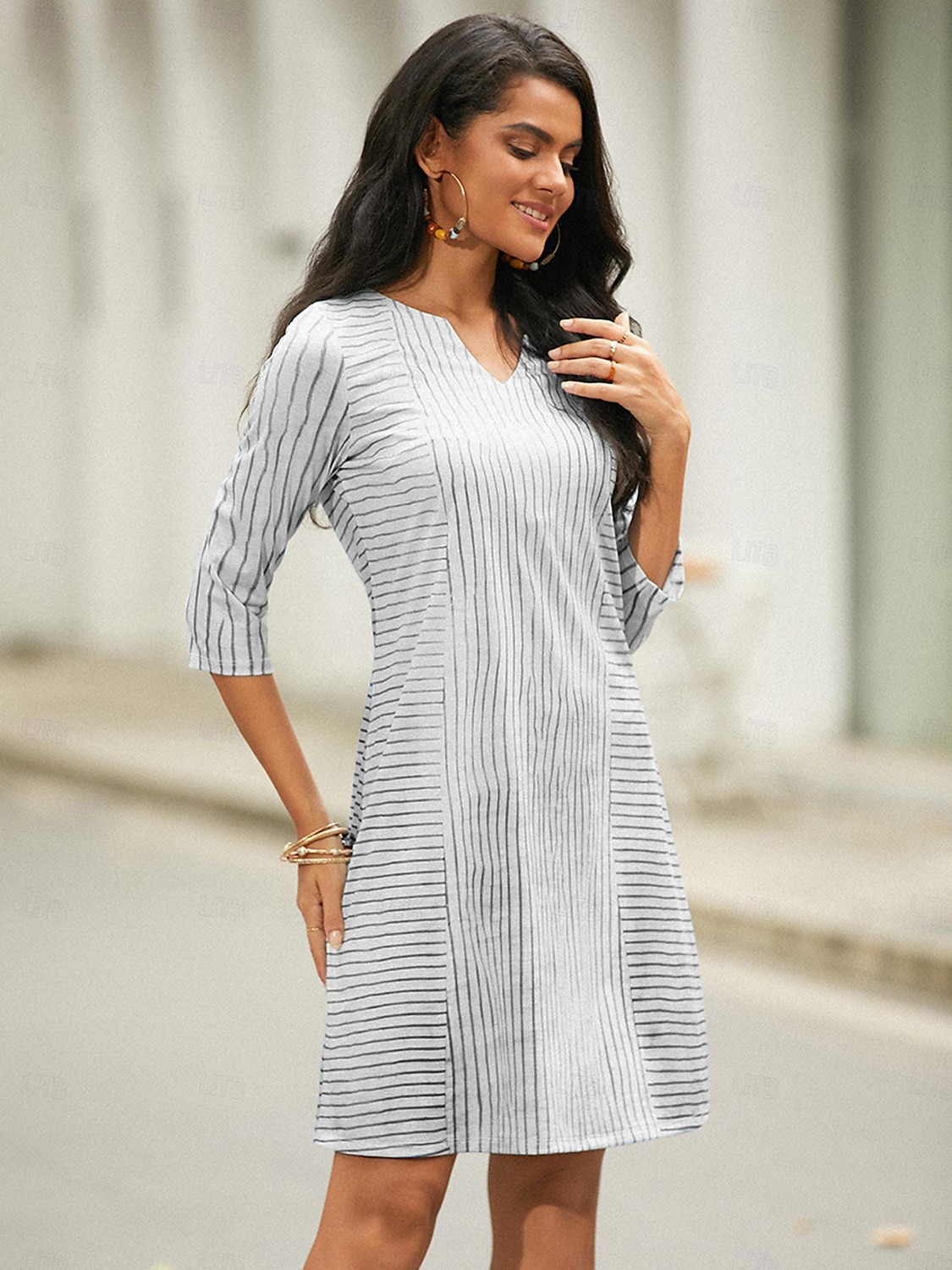 Mujer Mini vestido Mini vestido Vestido estilo camiseta Vestido de cambio Vestido de verano Elegante Activo Moda Exterior Vacaciones Trabajo Ajuste regular Raya Guingán Media Manga Escote en Pico 2025 - $26.99 –P9