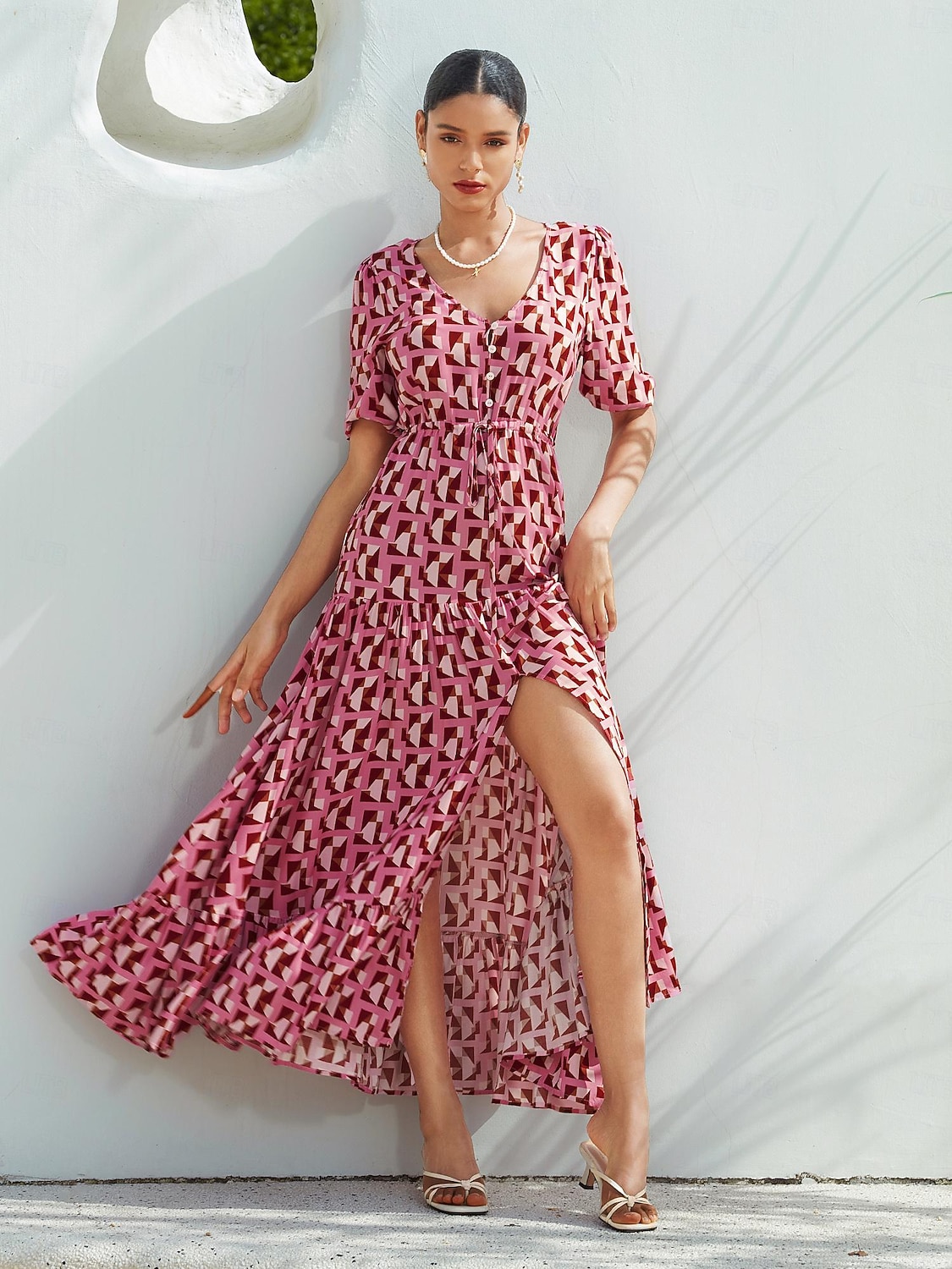 Mulheres Roupas de resort Vestido Longo Vestido Maxi Rosa Manga Curta Geométrico Com Cordão Primavera Verão Decote V férias na praia S M L de 2025 por $124.99 –P1