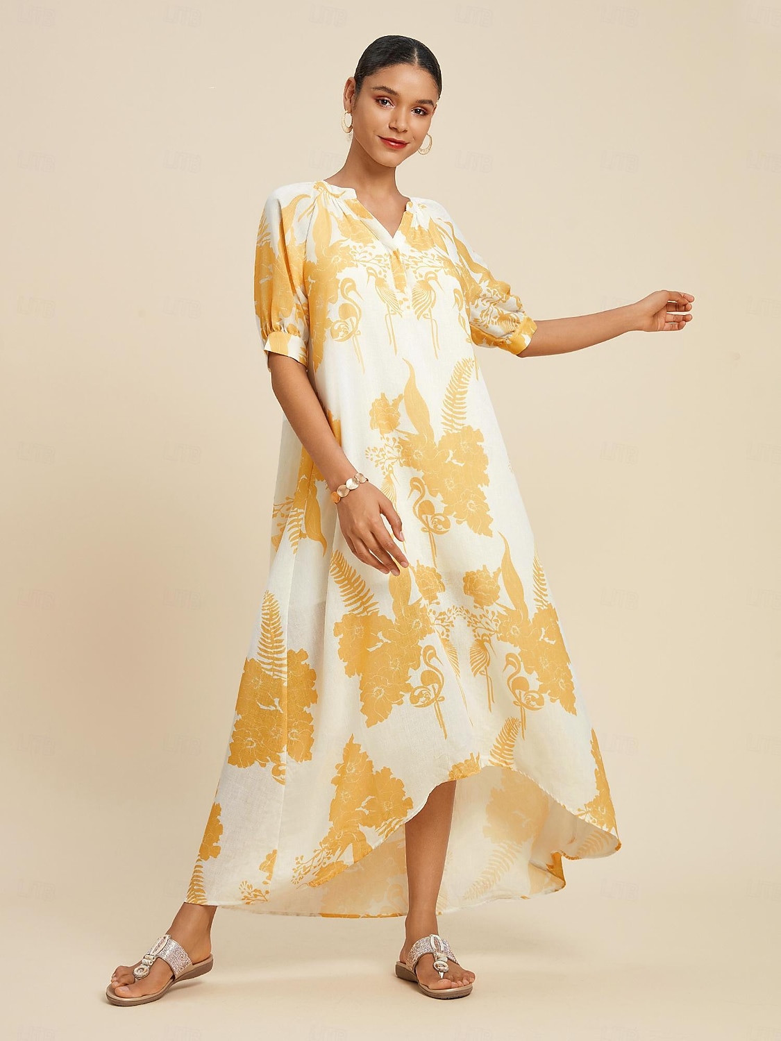 robe longue fleurie à col en V et coupe basse de 2025 ? $114.99 –P1