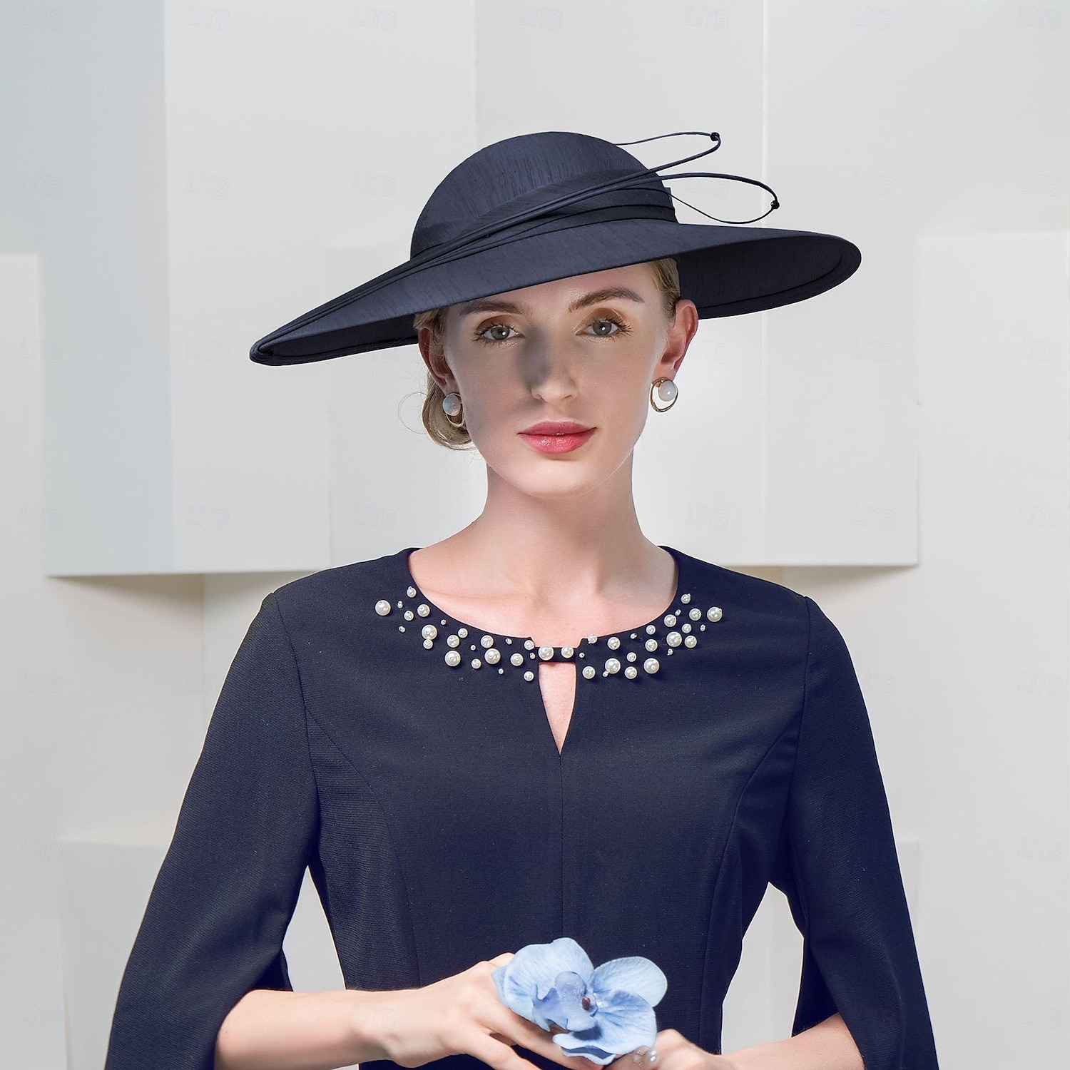 Modedesign Elegant Hatter med Fjær 1PC Bryllup  Fest  Kveld Hodepryd å imponere Hatter Race Day Kjole 2025 - $90.99 –P13
