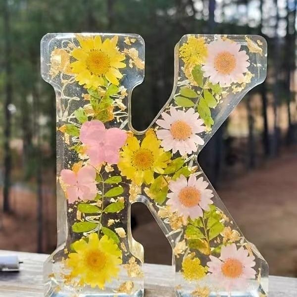 Floral Resin Night Light Letters Gift Illuminate Your Space Enchanting Glow of Floral Resin Night Light for Mother, Grandma,  Sisters Birthday 2025 - $22.99 –P5