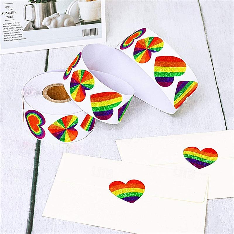 adesivo del mese dell'orgoglio di San Valentino da 1 pollice-2,5 cm 1,5 pollici-3,8 cm del 2025 a $11.99 -P12