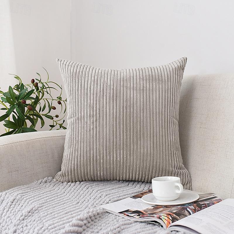 Housse d'oreiller nordique en velours côtelé, couleur unie, douce, sans noyau, pour le bureau, la maison, le salon, le canapé, vert, orange, rose, bleu de 2025 ? $18.99 –P10