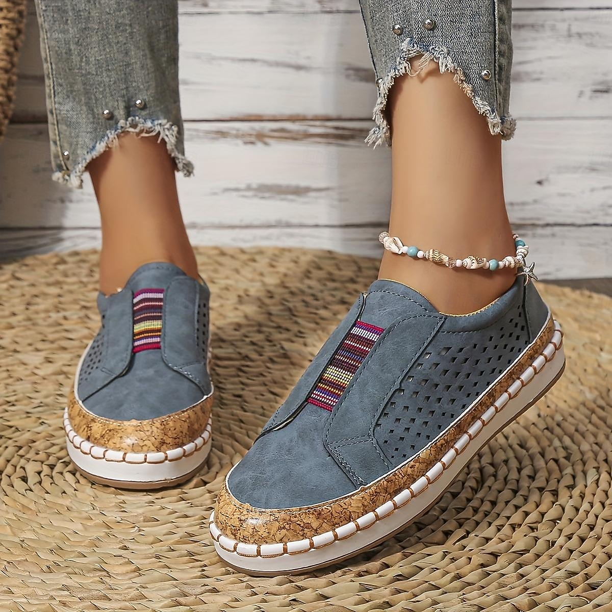 scarpe casual slip-on bianche da donna – sneakers traspiranti in similpelle con finiture in sughero e fascia elastica per camminare, viaggiare e indossare ogni giorno del 2025 a $26.99 –P8