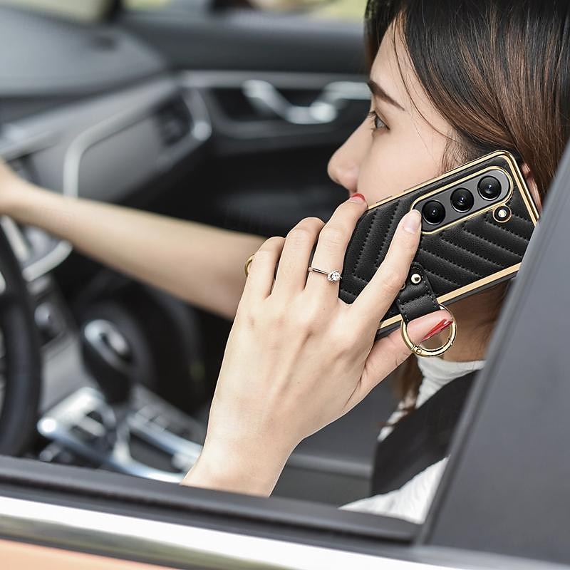 2025年 電話 ケース 用途 サムスンのギャラクシー Z Fold 5 Z Fold 4 Z Fold 3 バックカバー とスクリーンプロテクター リングバックル 耐衝撃 レトロ風 TPU メタル PUレザー  コレクション – $27.99 –P8