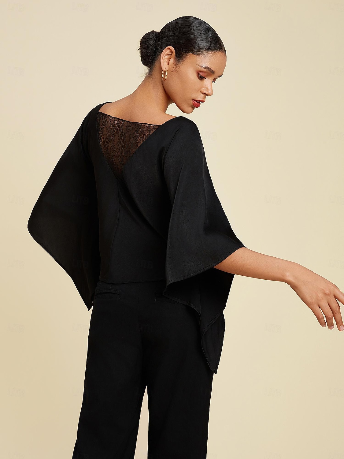 Dam Summer Tops Enfärgad / vanlig färg Ledigt / vardag Helgen Fladdermusärm Svart Spets Dolman Ledigt vardag Båthals Sommar 2026 - $67.99 –P3