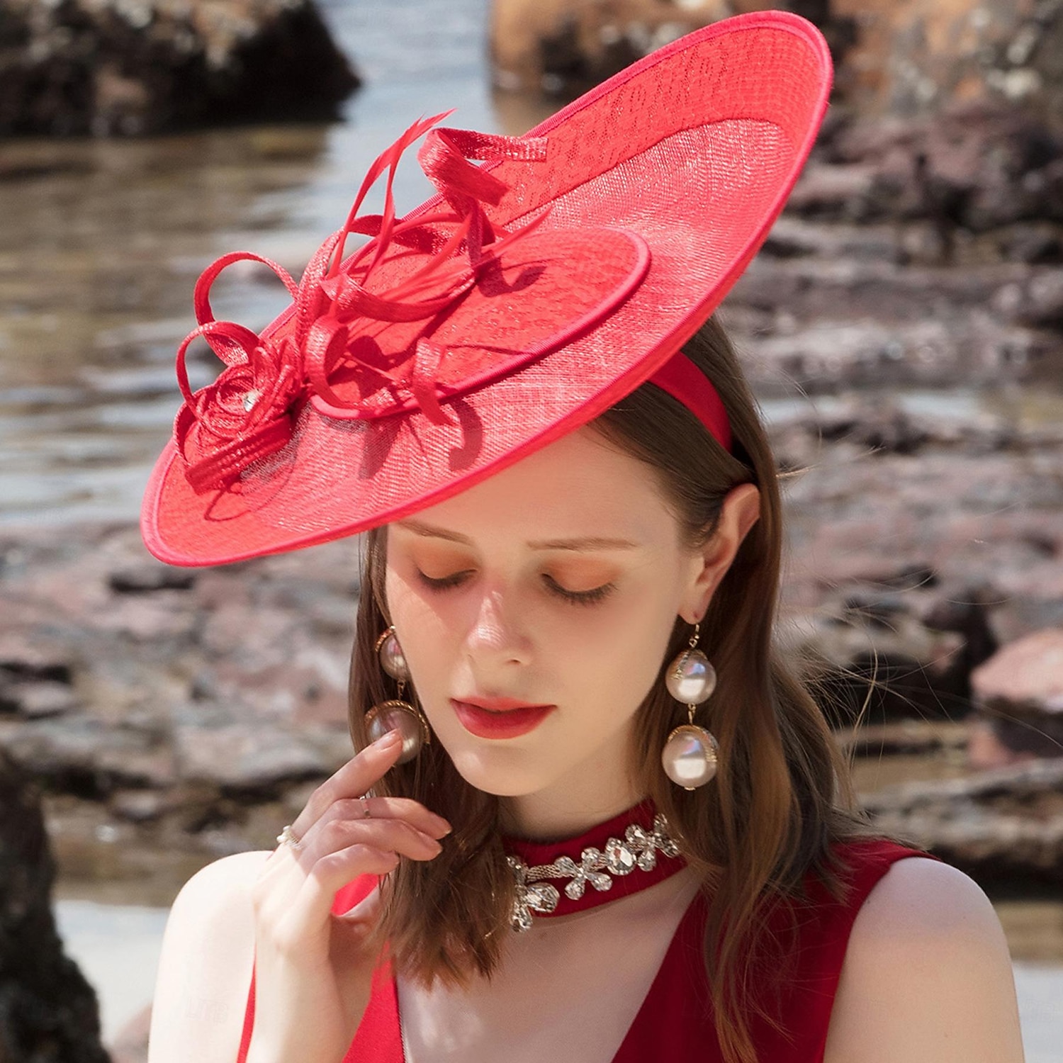 Chapéus Sinamay Chapéu-coco / Cloche Chapéu de Pires Cartola Casamento Festa de Chá Elegante Casamento Com Penas Capacete Chapéu de 2025 por $50.99 -P4