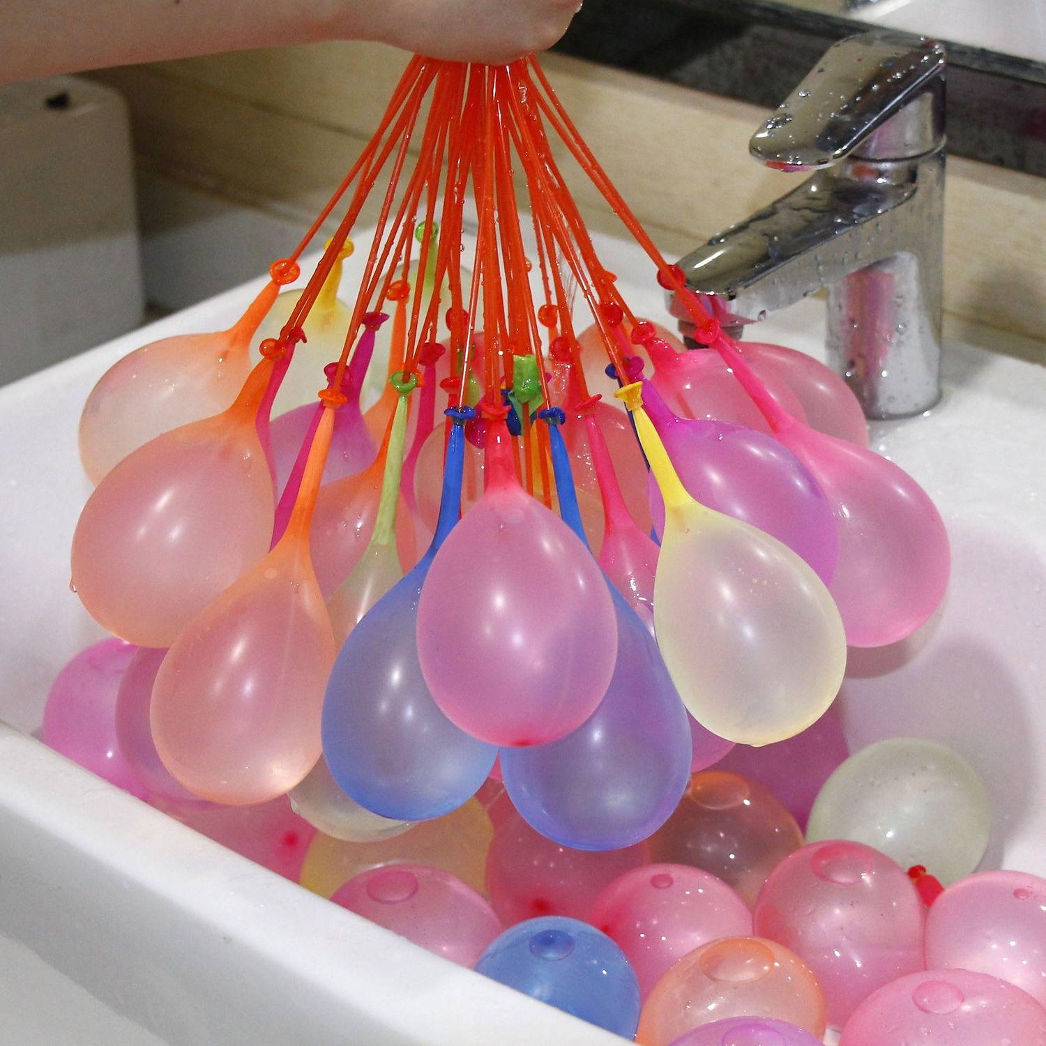 111 Pack Rapid-Filling Self-Sealing Water Balloons for Outdoor Family Friends Children Summer Fun 2025 - $14.49 –P2