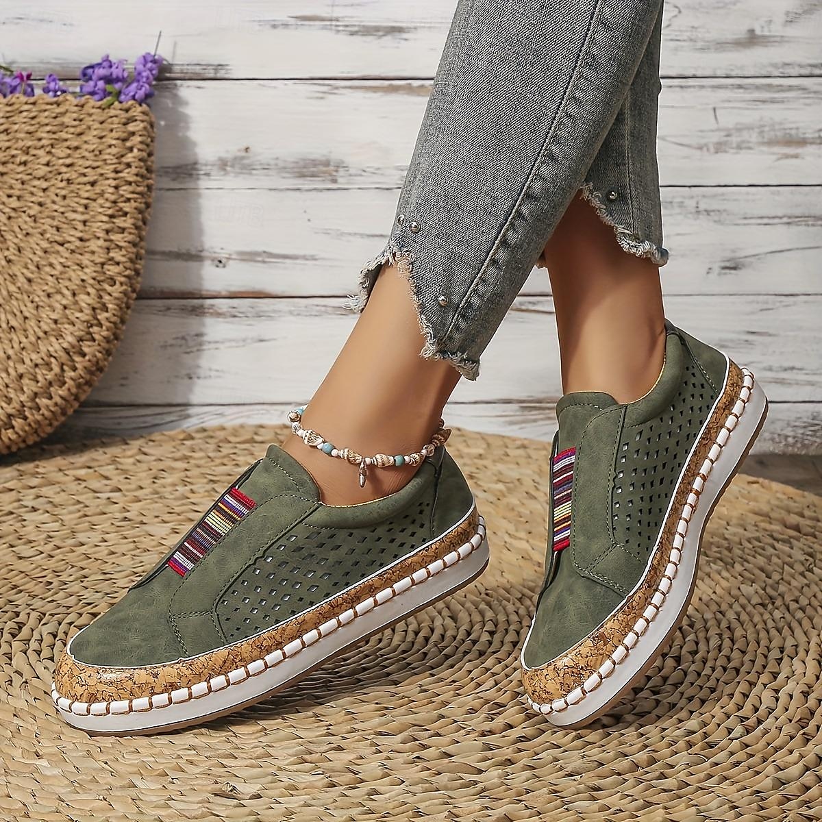 scarpe casual slip-on bianche da donna – sneakers traspiranti in similpelle con finiture in sughero e fascia elastica per camminare, viaggiare e indossare ogni giorno del 2025 a $26.99 –P7