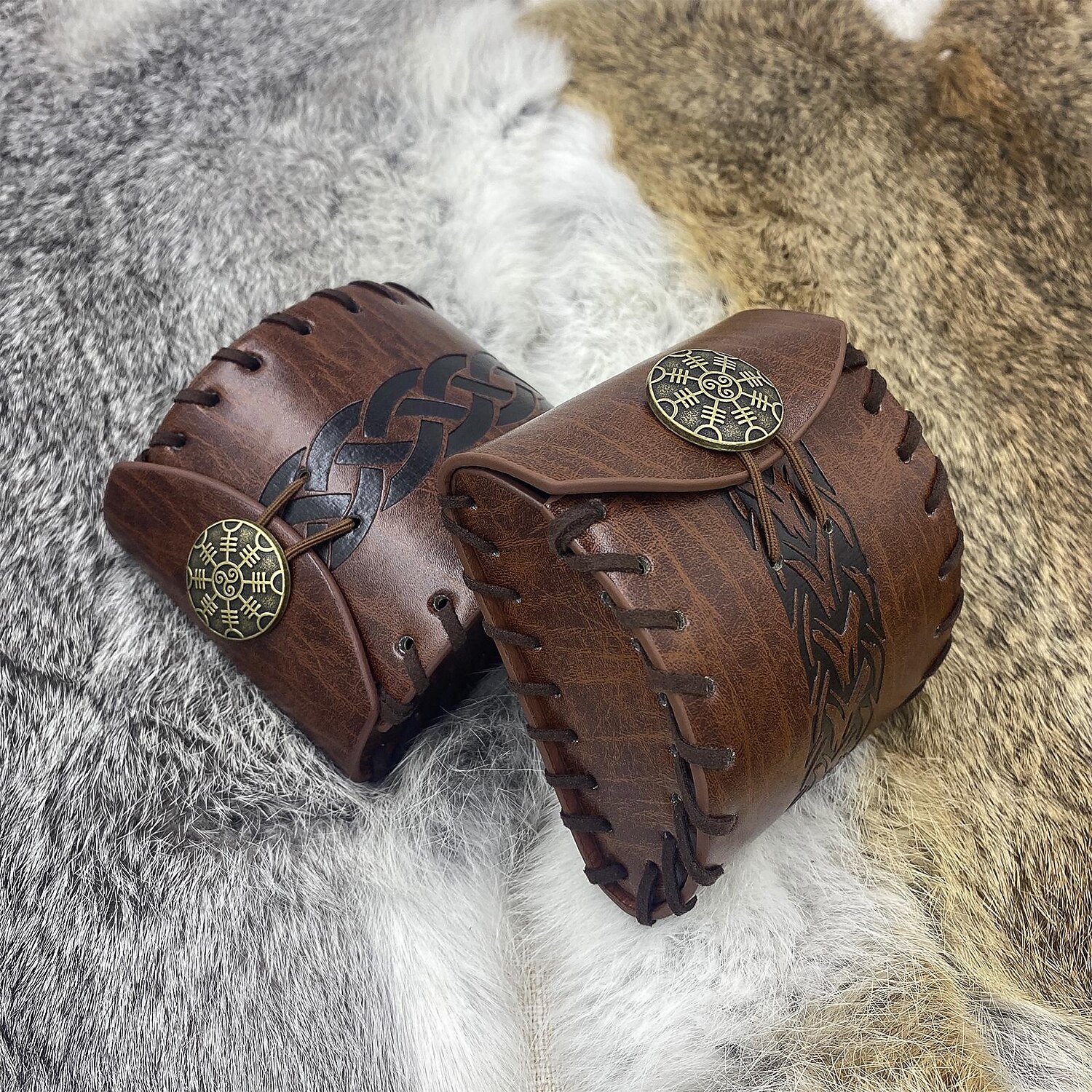 Punk y gótico Medieval siglo 17 bolsa Bolsa de cinturón Bolsa de dados caballero celta élfico Hombre Mujer Unisexo Celta Vikingo Carnaval Mascarada Víspera de Todos los Santos Mascarada Adulto Maleta 2025 - $19.49 –P13