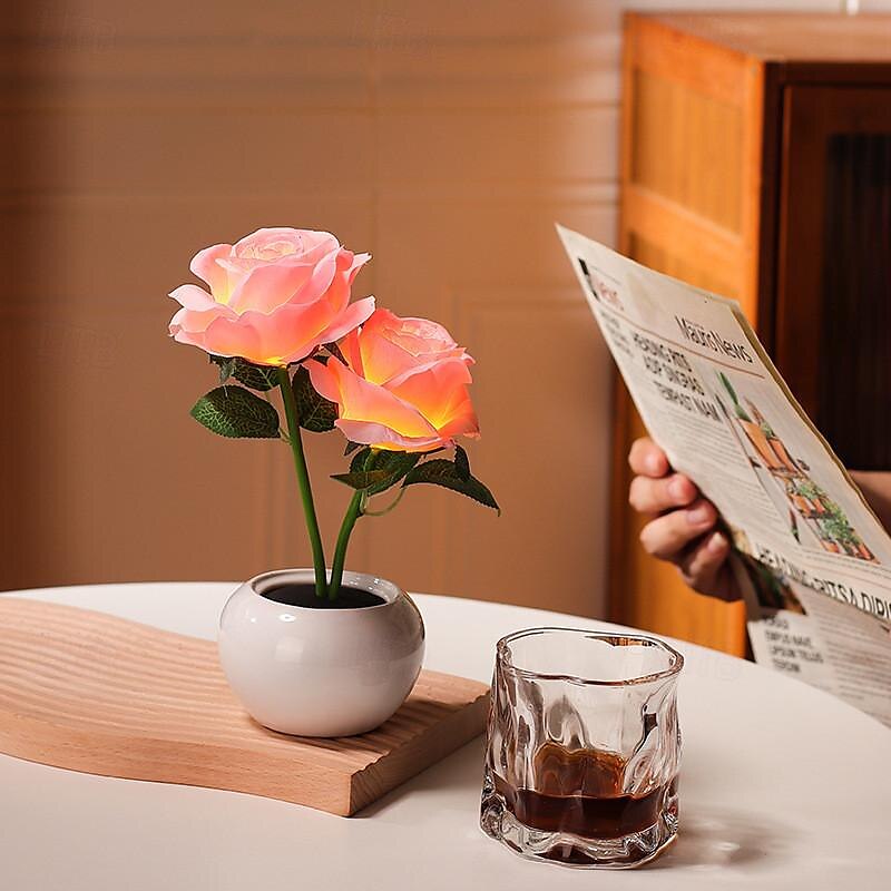 Valentines Flowers Table Lamp, LED 3D Rose Night Light Table Lights Simulation Flower with Vase Table Lamp Ornaments for Home Living Bedroom Decoration Lamp 1pc 2025 - $37.99 –P2