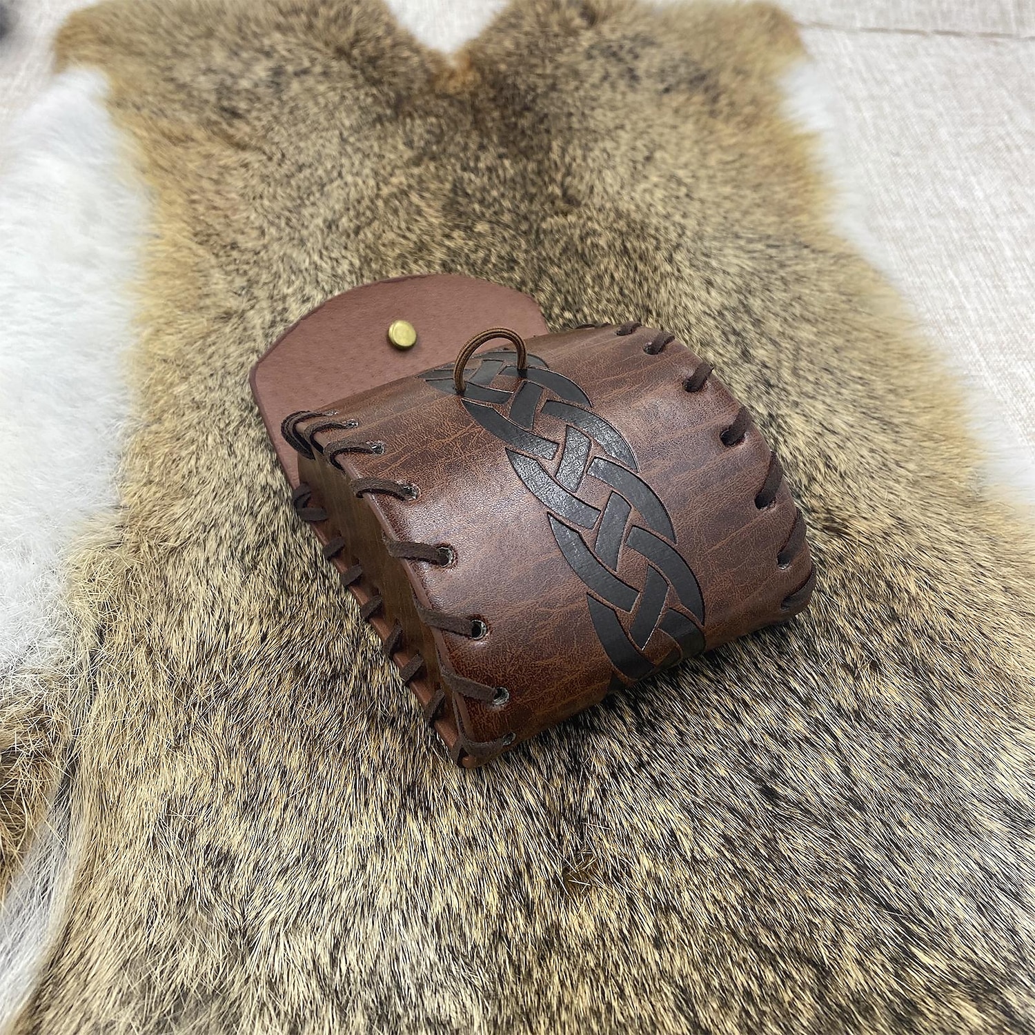 Punk y gótico Medieval siglo 17 bolsa Bolsa de cinturón Bolsa de dados caballero celta élfico Hombre Mujer Unisexo Celta Vikingo Carnaval Mascarada Víspera de Todos los Santos Mascarada Adulto Maleta 2025 - $19.49 –P15