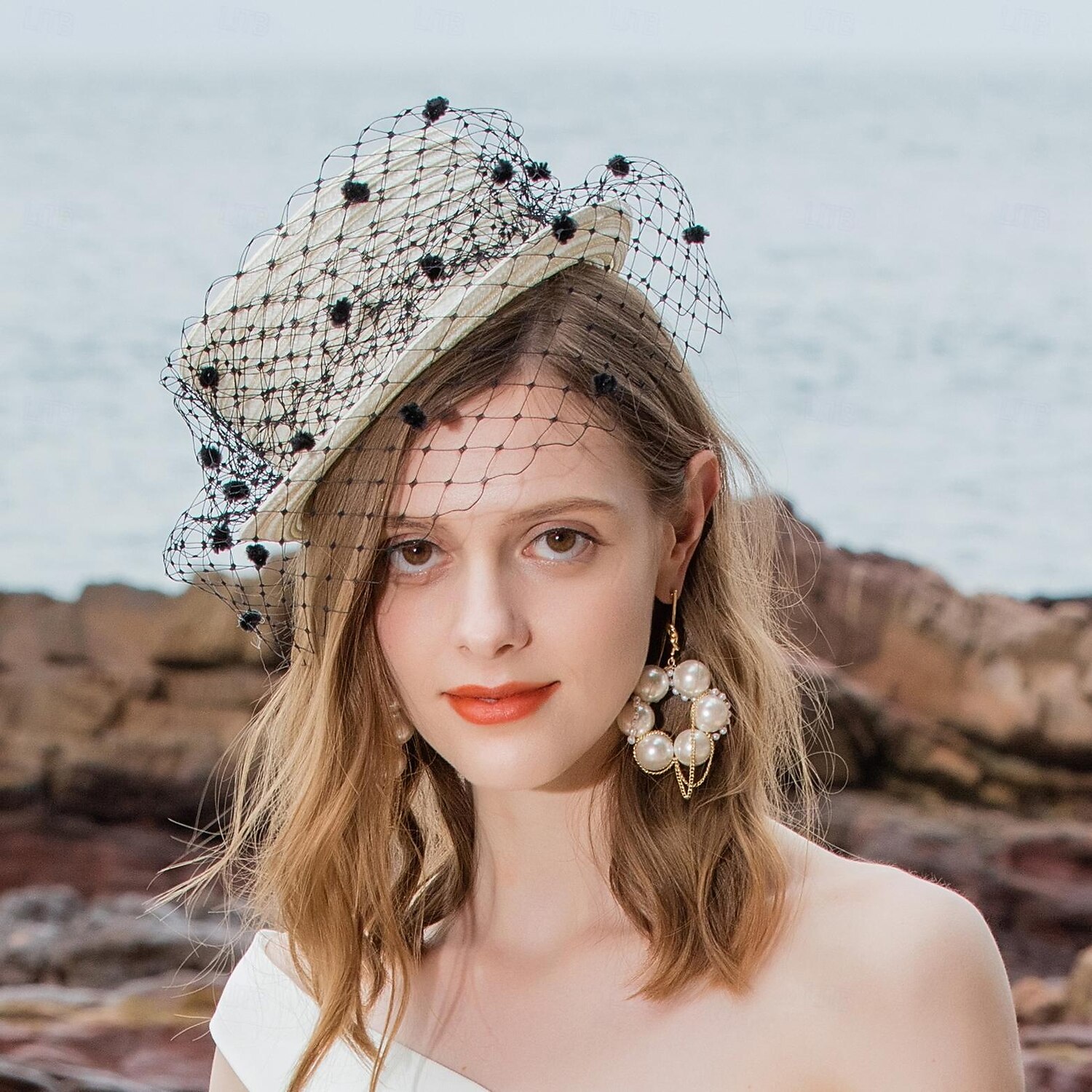 cappelli copricapo bombetta in fibra / cappello a cloche cappello a secchiello cappello di paglia da sposa tea party matrimonio elegante con copricapo in tulle copricapo del 2025 a $31.99 –P3