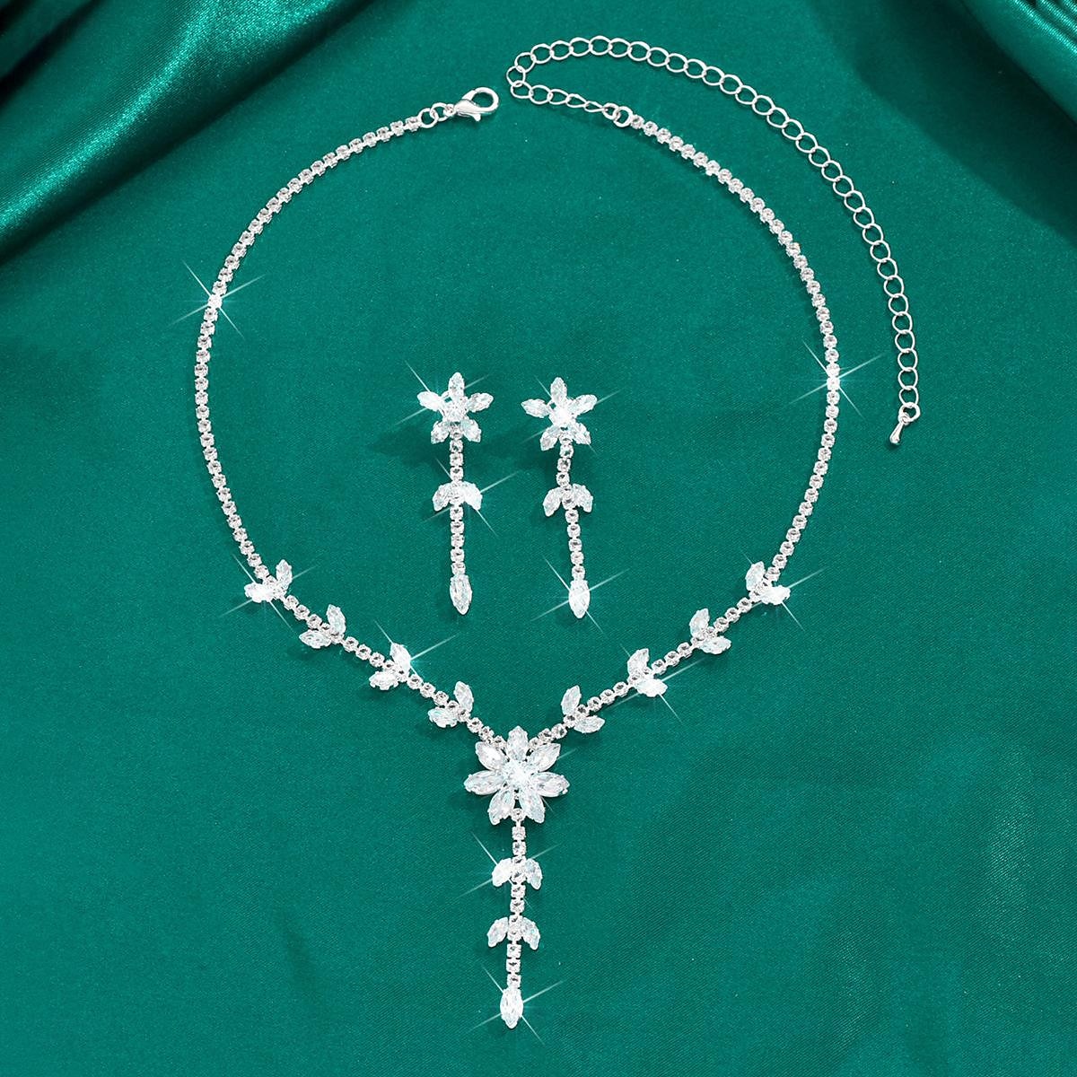 Jewelry Set 3pcs Rhinestone Alloy Earrings Necklace Women's Elegant Vintage Fashion Geometrical Geometric Jewelry Set For Wedding Party Anniversary 2025 - $16.99 –P3