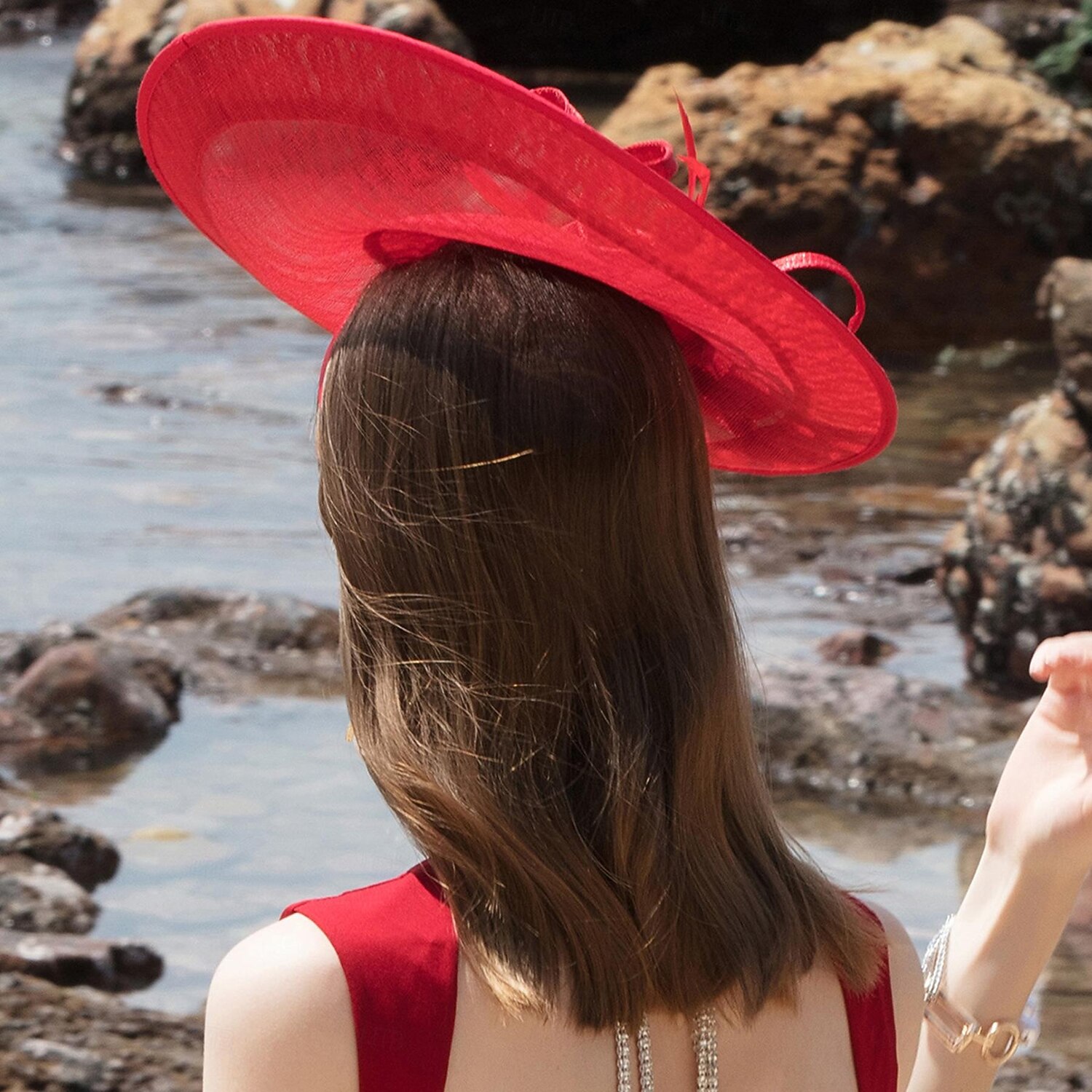 Chapéus Sinamay Chapéu-coco / Cloche Chapéu de Pires Cartola Casamento Festa de Chá Elegante Casamento Com Penas Capacete Chapéu de 2025 por $50.99 -P3