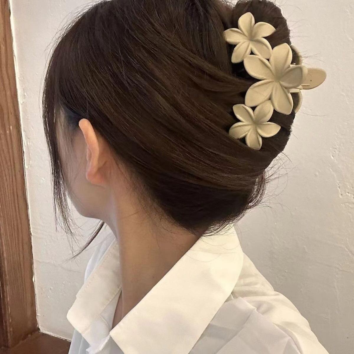 1PC Flower Hair Clips for Women,Non-Slip Matte Flower Hair Clips for Women,Hawaiian Hair Flower Clip Large Plumeria Hair Clip Strong Hold Hair Claws Cute Clip Beach Hair Accessories 2025 - $4.99 –P3