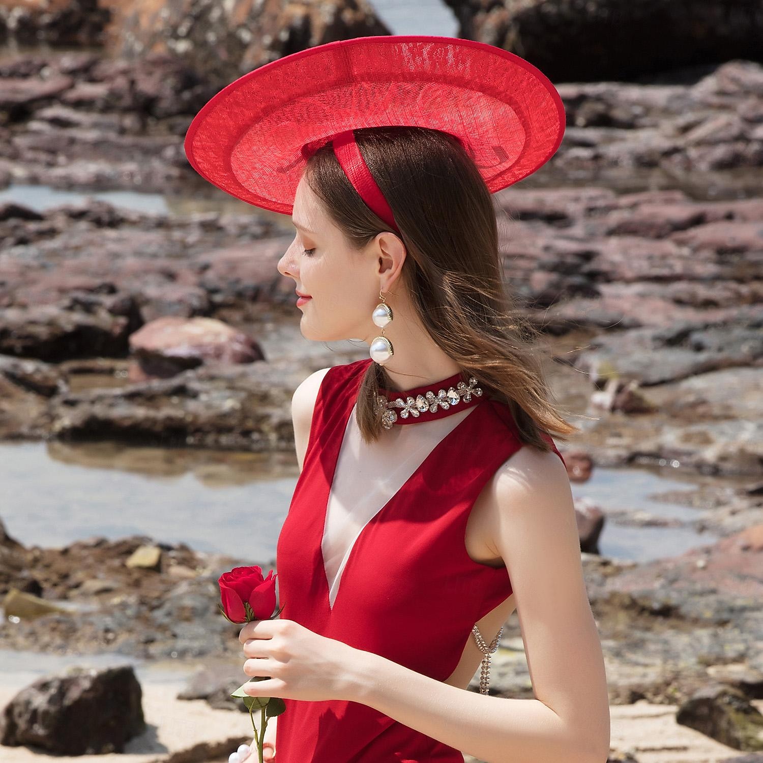 Chapéus Sinamay Chapéu-coco / Cloche Chapéu de Pires Cartola Casamento Festa de Chá Elegante Casamento Com Penas Capacete Chapéu de 2025 por $50.99 -P11