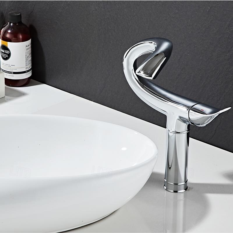 2025年 バスルームのシンクの蛇口 - クラシック 電気メッキ 室外側取付け シングルハンドルつの穴Bath Taps  コレクション – $170.99 –P1