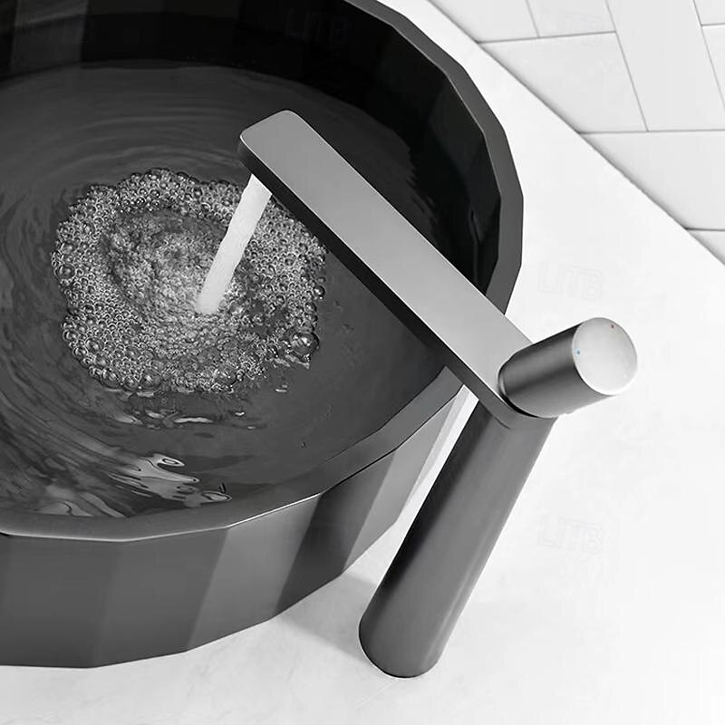بالوعة الحمام الحنفية - كلاسيكي مطلي تركيب خارج التعامل مع واحد ثقب واحدBath Taps 2025 - $115.61 –P13