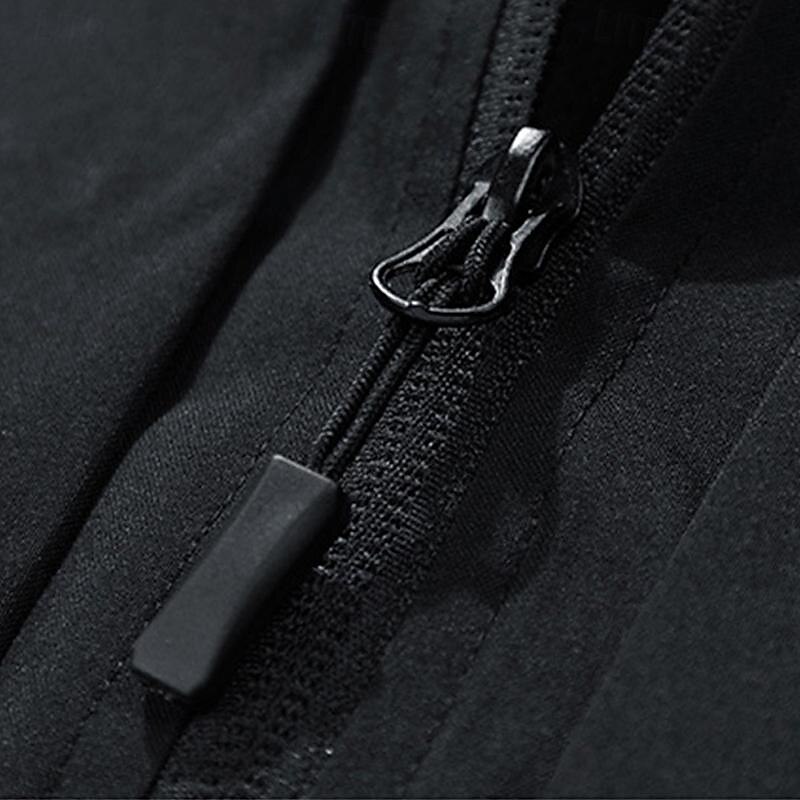 Hombre Chaqueta Softshell Chaqueta para senderismo Al aire libre Resistente al Viento Resistente al Agua Sudadera Chaqueta cortavientos Camping / Senderismo / Espeleología Viaje Negro Verde Ejército 2025 - $39.99 –P10