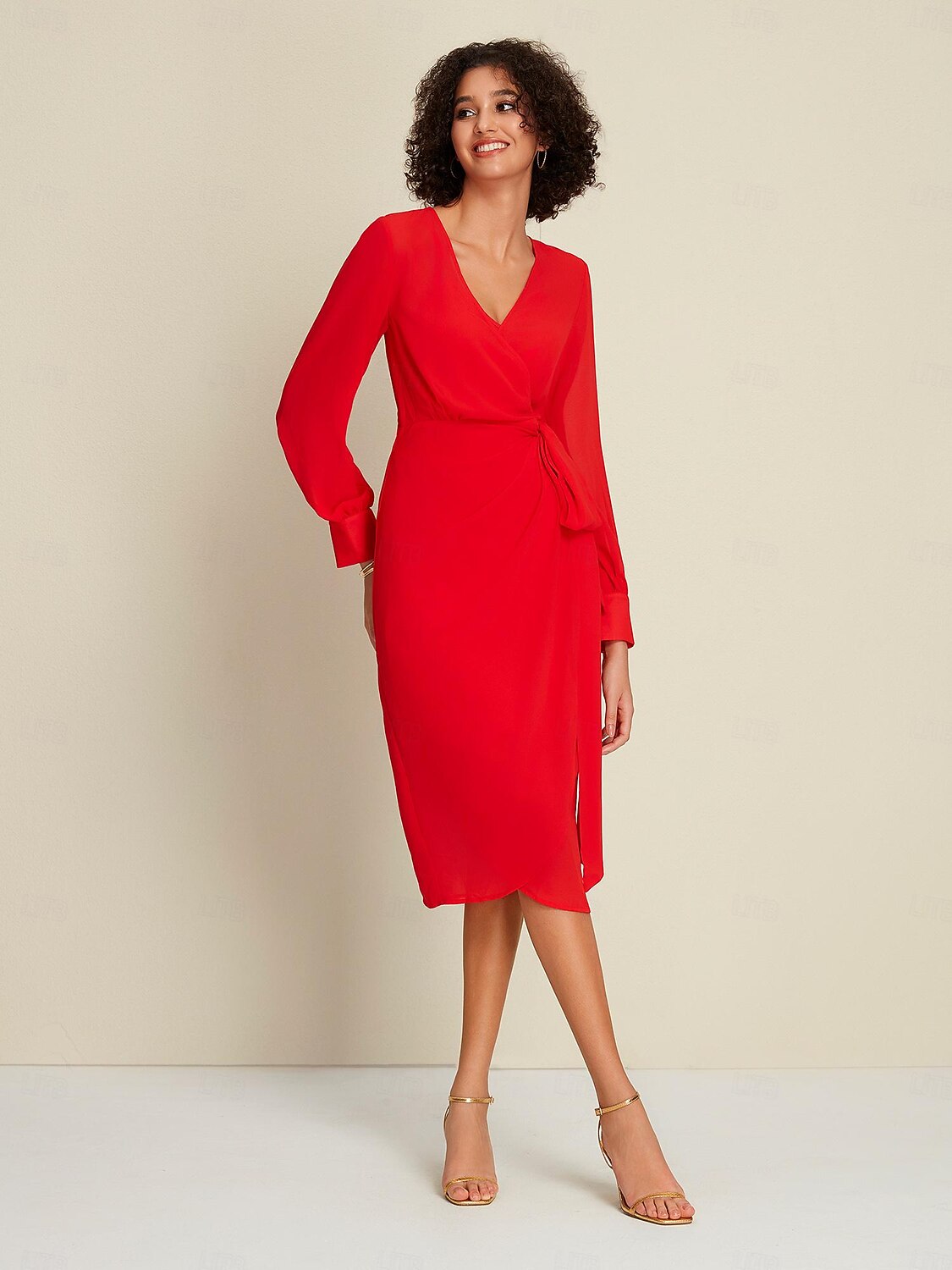 فستان شيفون أحمر سادة لحفلات الزفاف/حفلات الضيوف برباط أمامي ملفوف بأكمام طويلة طقم فستان لإبهار 2024 2025 - $97.99 –P1