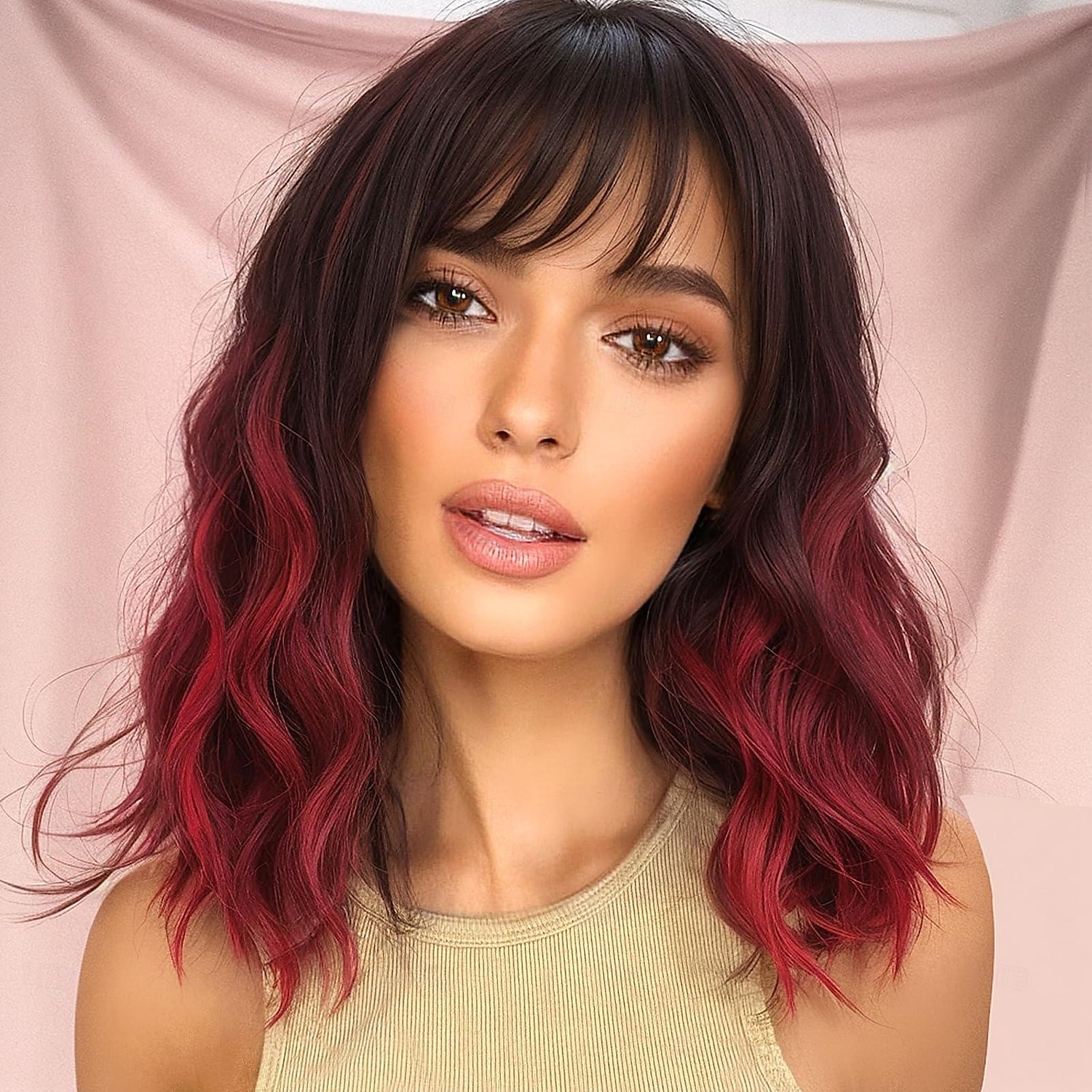 Parrucca con Frangia per Donne Parrucca Bob Ondulata Sintetica con Capelli Naturali Ricci e Resistenti al Calore Lunghezza Spalla per Halloween feste Cosplay del 2025 a $22.99 –P1