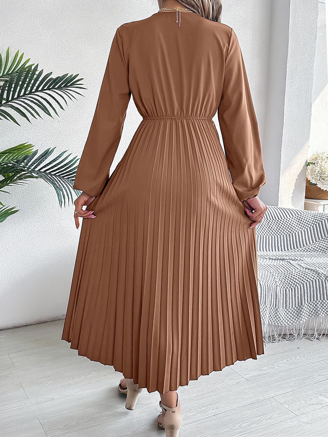Per donna Abito da lavoro Abito linea A Di tendenza Ufficio Moda da lavoro Rimborsate Abito lungo Abito lungo A pieghe A V Manica lunga Liscio Standard Nero Vino Marrone Primavera Autunno S M L XL del 2025 a $39.99 –P11