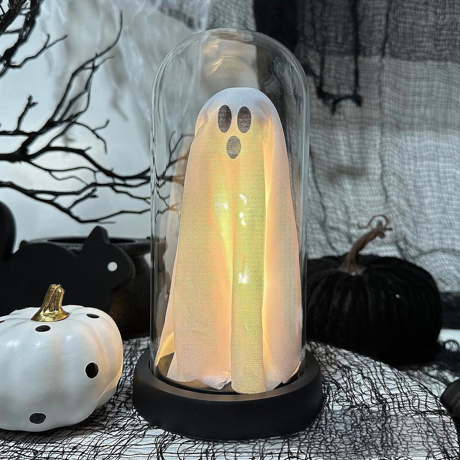 Fantôme éclairé d'Halloween dans une cloche en verre, fantôme mignon avec lumière pour la maison, la cuisine, la cheminée, la table, décoration de fête, décorations de vacances de 2025 ? $15.99 –P4