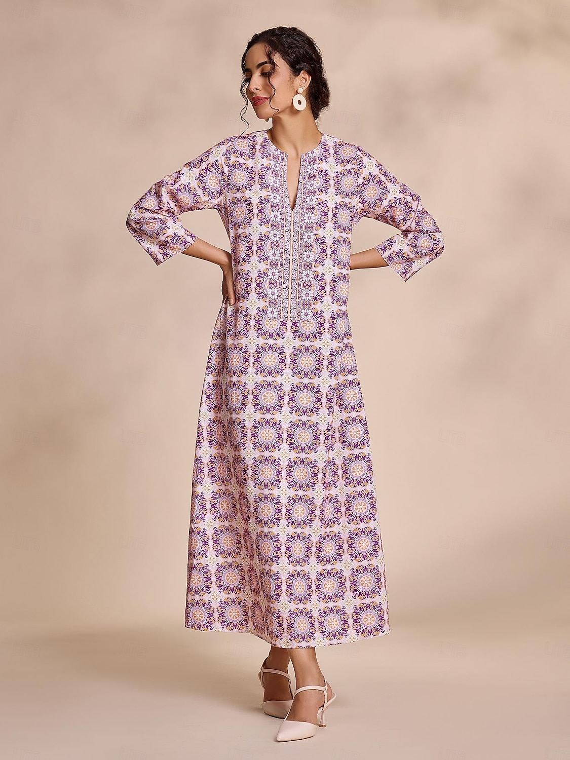 robe longue ethnique à col cranté et fleurs de 2025 ? $52.99 –P6