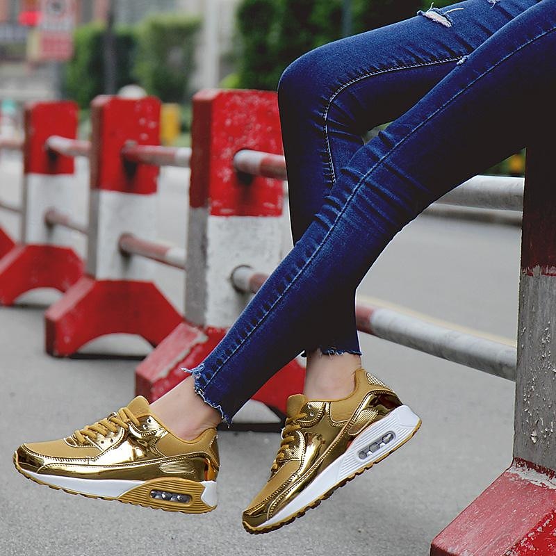 Zapatillas para correr metálicas doradas para mujer con suela de colchón de aire para deportes y moda. 2025 - $29.99 -P3