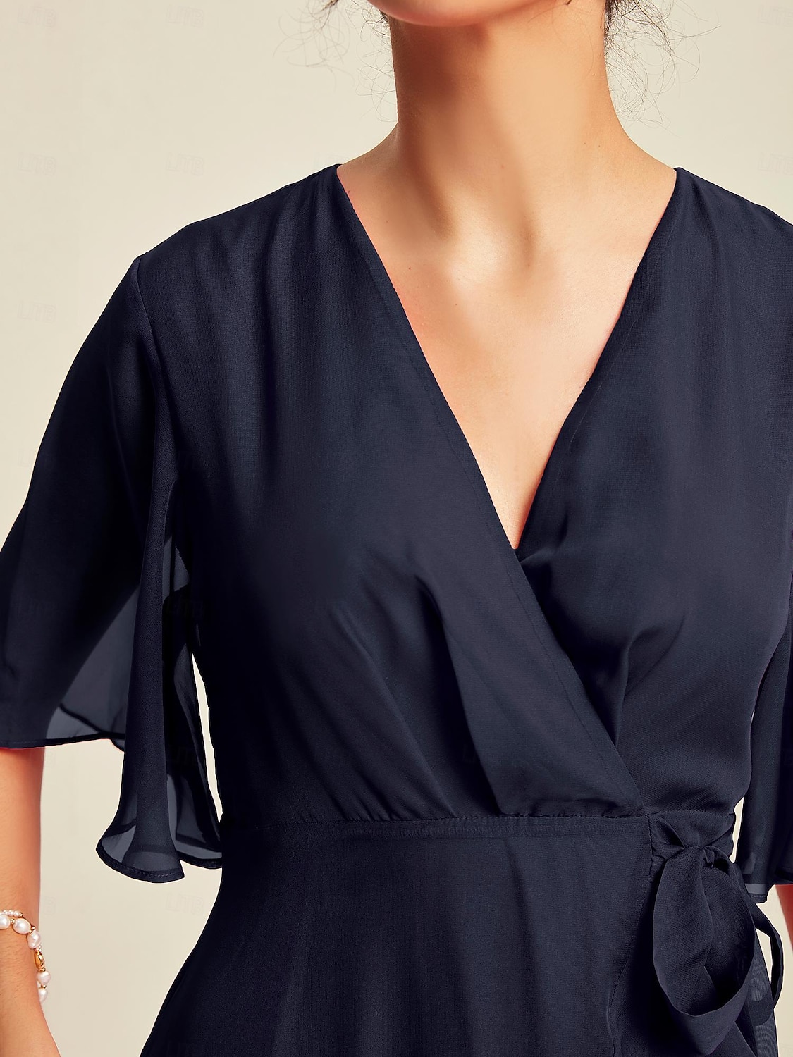 maxi abito in chiffon con maniche a volant non corrispondenti per gli invitati al matrimonio del 2025 a $79.99 –P3