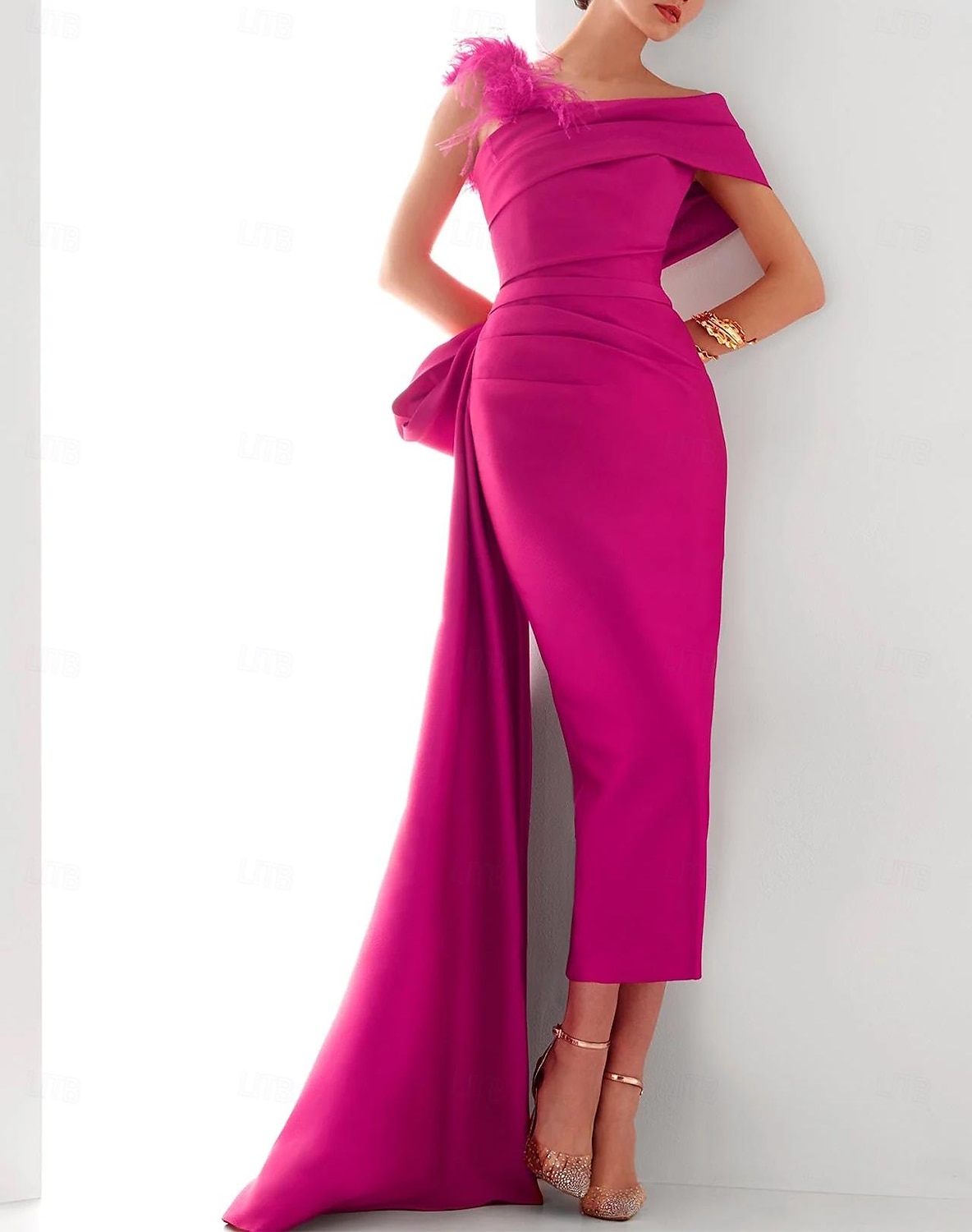 Etui Abendkleid Elegantes Kleid Formelles Sweep/Brush Zug Ärmellos Eine Schulter Satin mit Feder Schleife(n) 2025 2025 - $159.99 –P2