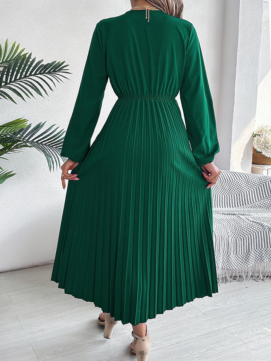 Per donna Abito da lavoro Abito linea A Di tendenza Ufficio Moda da lavoro Rimborsate Abito lungo Abito lungo A pieghe A V Manica lunga Liscio Standard Nero Vino Marrone Primavera Autunno S M L XL del 2025 a $39.99 –P2
