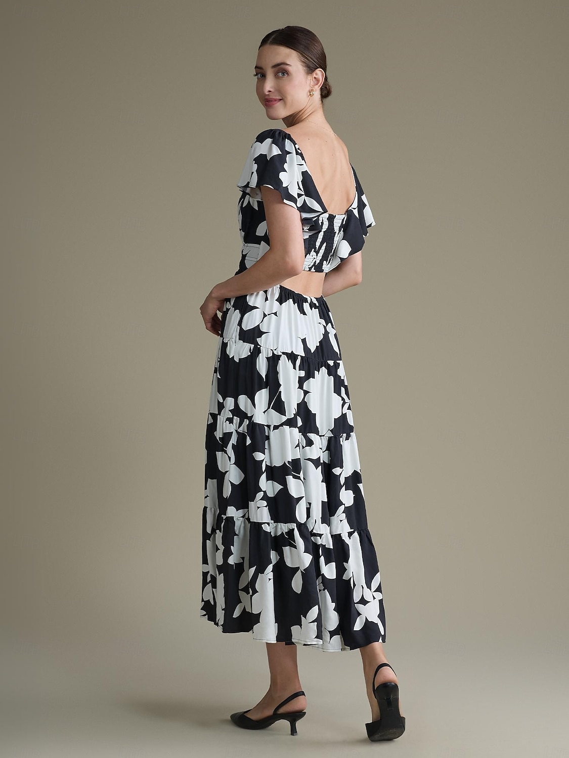 Geblümtes Kleid aus Tencel-Mischung mit elastischem Bund und V-Ausschnitt 2025 - $103.99 –P6