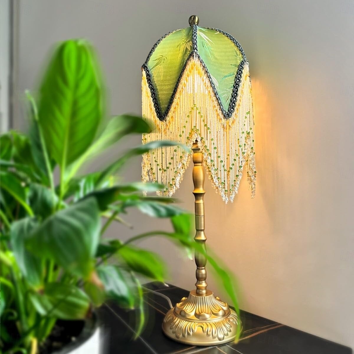 LED Table Lamp 3-Color Light Source Tassel Retro Fabric Bedside Lamp Premium Classic Victorian Style Nightstand Lamp with Beaded Fringe Trim for Bedroom Study 110-240V 2025 - $220.79 –P10