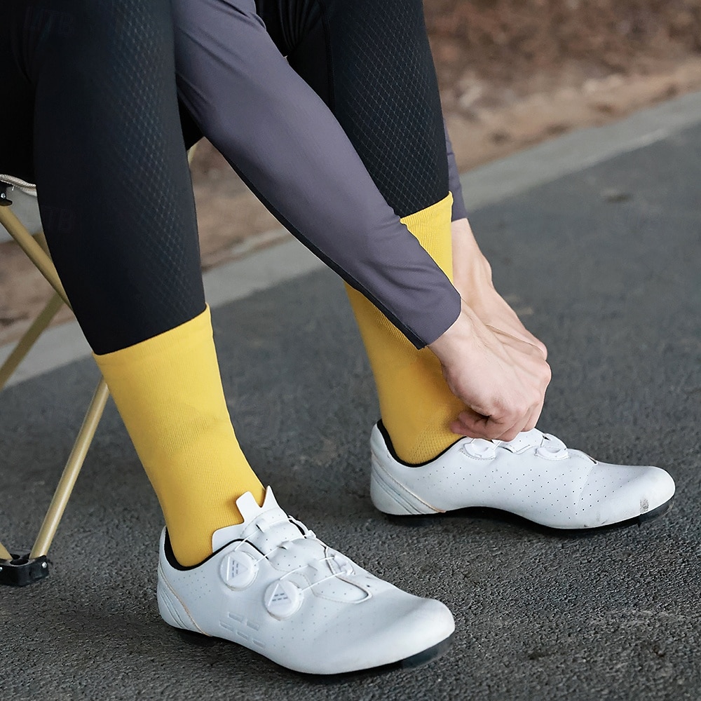 Calcetines deportivos reflectantes para ciclismo Wosawe, calcetines deportivos de ciclismo de carretera hasta la mitad de la pantorrilla, modelos para hombres y mujeres, calcetines de ciclismo de ocio 2025 - $15.49 –P4