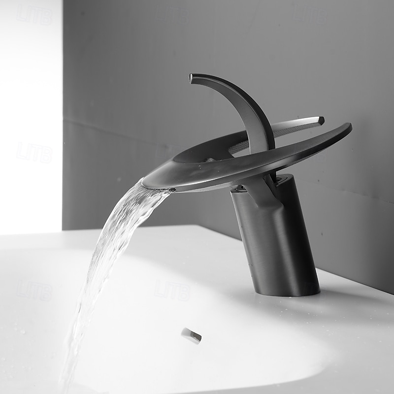 2025年 バスルームのシンクの蛇口 - クラシック / 滝状吐水タイプ 電気メッキ 室外側取付け シングルハンドルつの穴Bath Taps  コレクション – $231.65 –P11