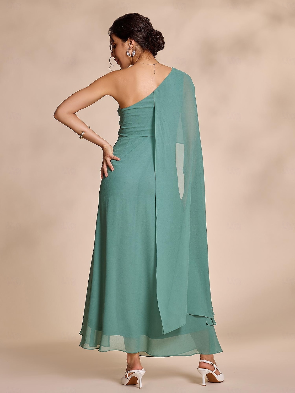 abito lungo con volant e peplo in chiffon verde per feste/invitati a nozze, abito per stupire 2024 del 2025 a $52.99 –P2
