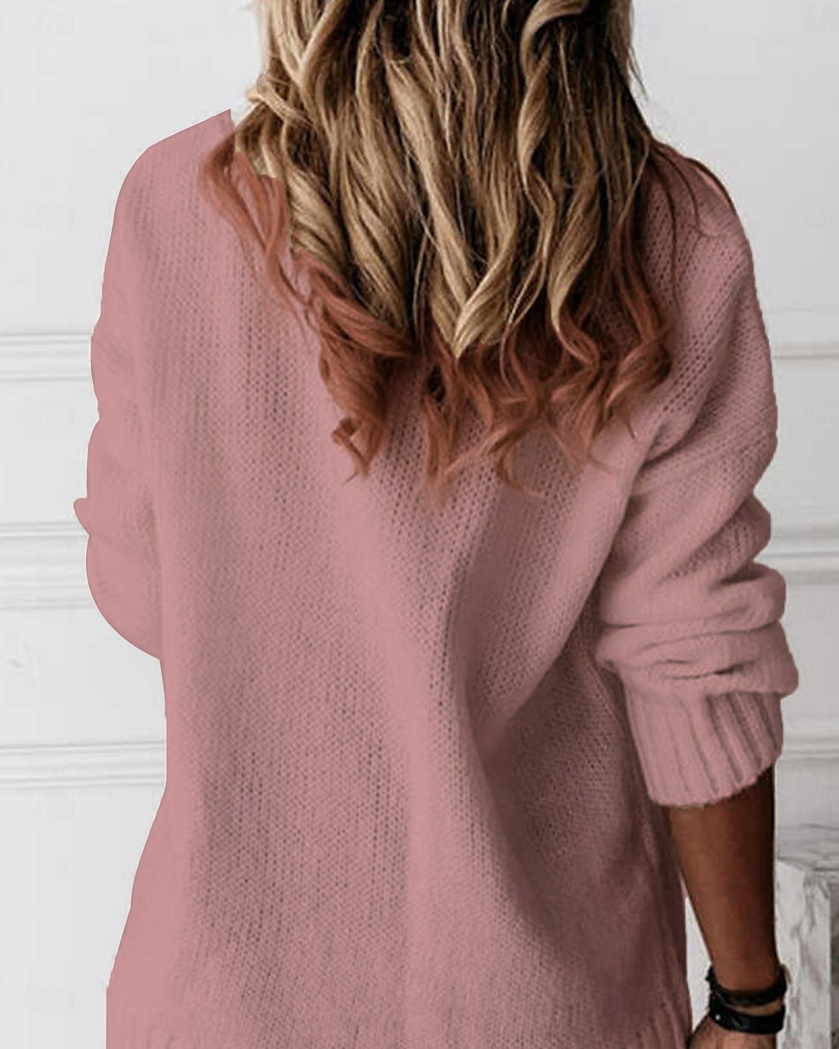 Femme Pull Chandail Pull décontracté Mode Vêtement de rue mode Couleur unie Col V Col en V manche longue Hauts réguliers Tricoter Travail Noir Blanche Automne Hiver de 2025 ? $45.99 –P9